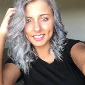 Meet your Posher, Katelyn